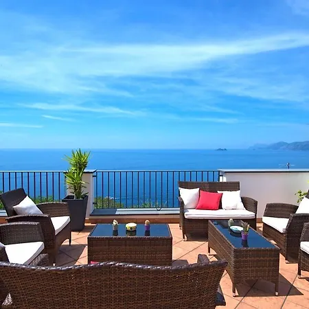 Marina Vila Praiano
